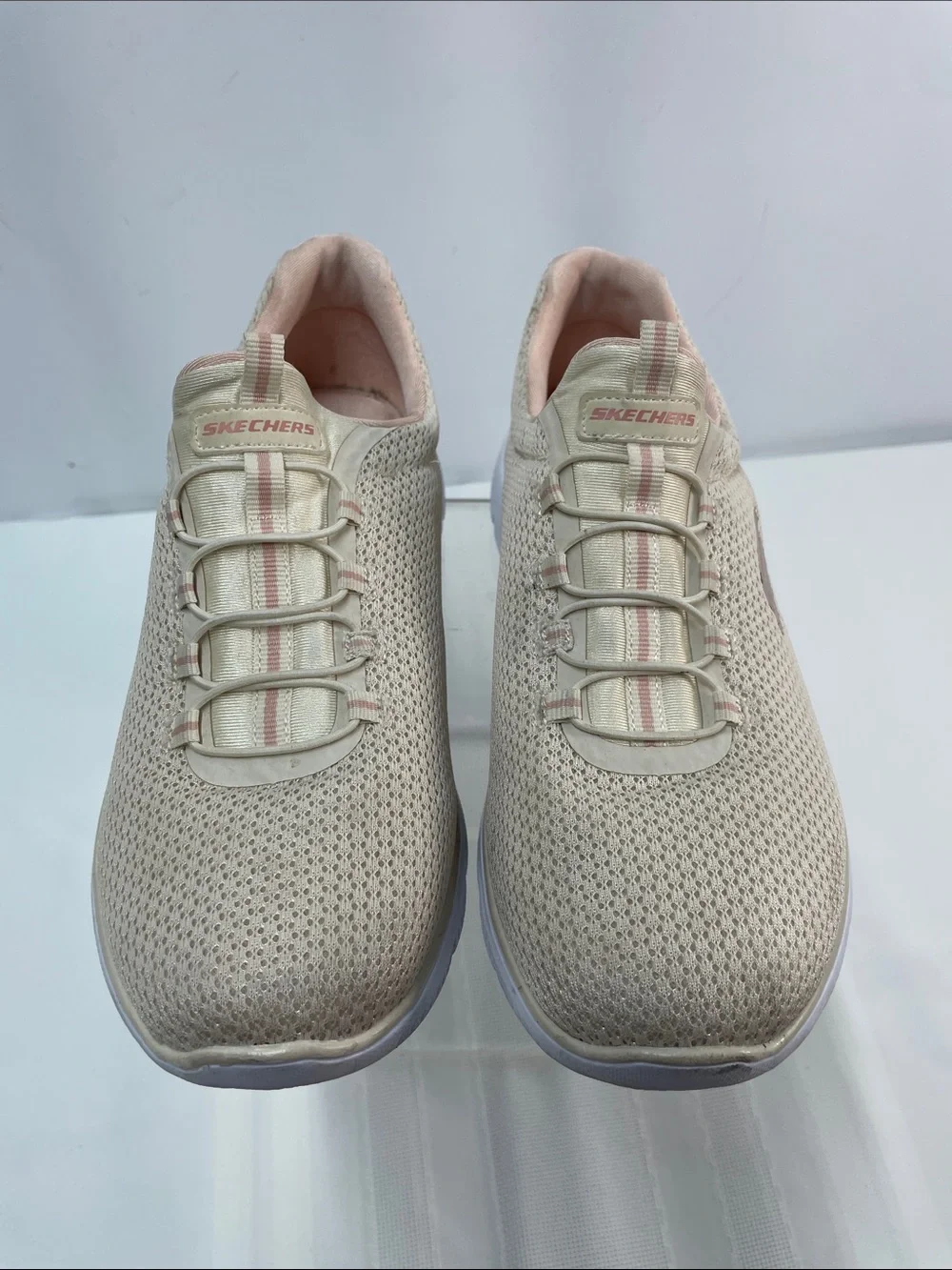 SKECHERS WOMENS SUMMITS FUN FLARE SNEAKERS FTL-05-103